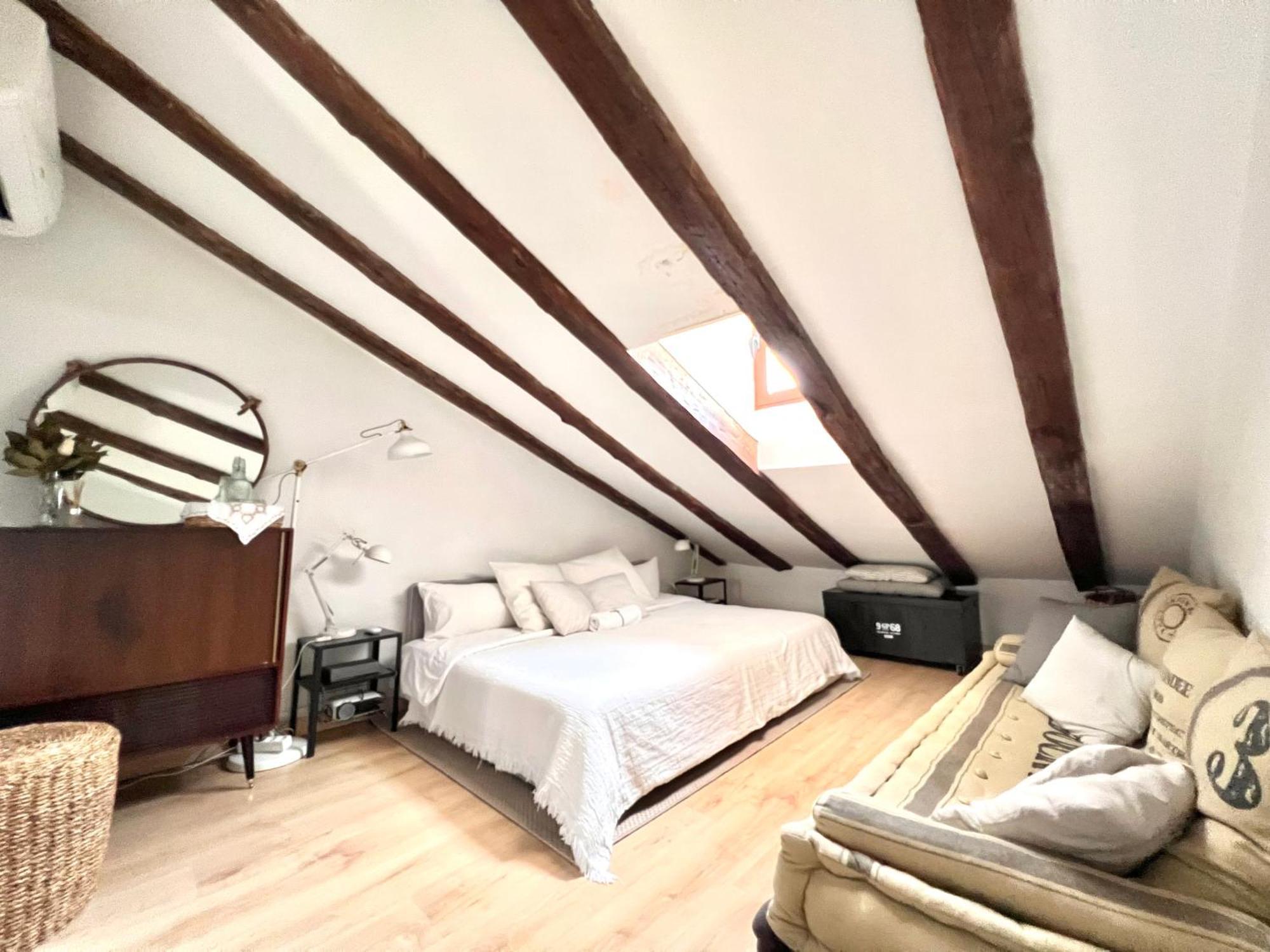 Apartment In Monumental Square Madrid Center Room photo